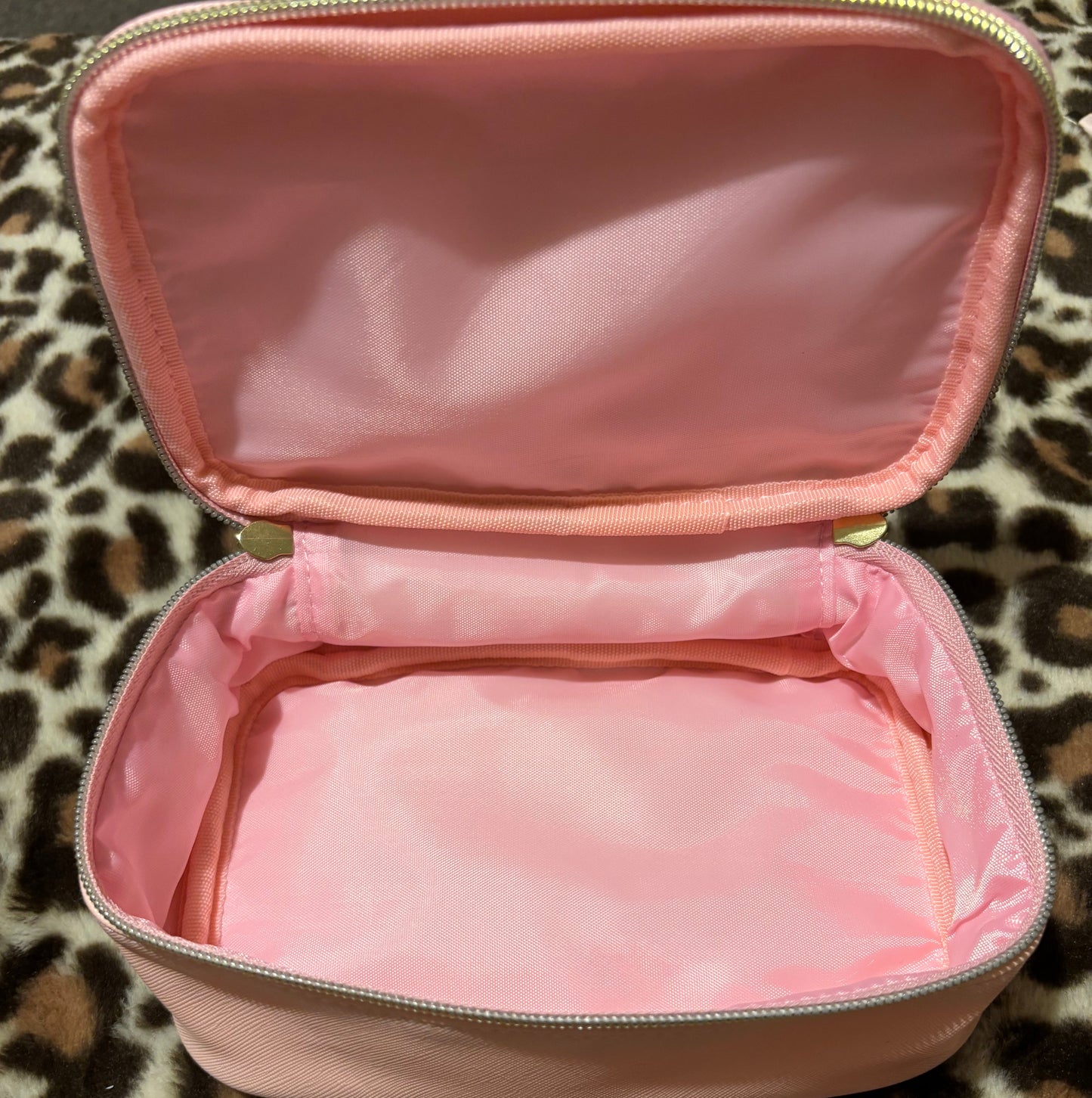 Roller Case (baby pink)
